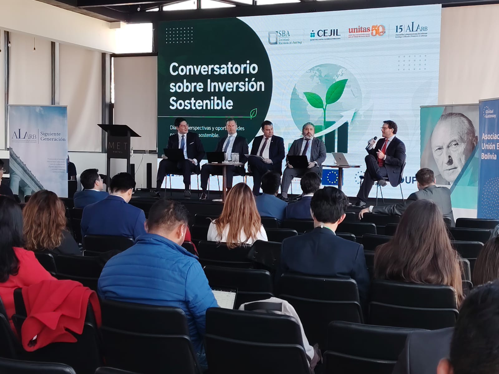 “Arbitraje de inversión y Derechos Humanos: Intersecciones, evolución histórica y tendencias”, realizado en el marco del Conversatorio sobre Inversión Sostenible. Foto: Sumando Voces